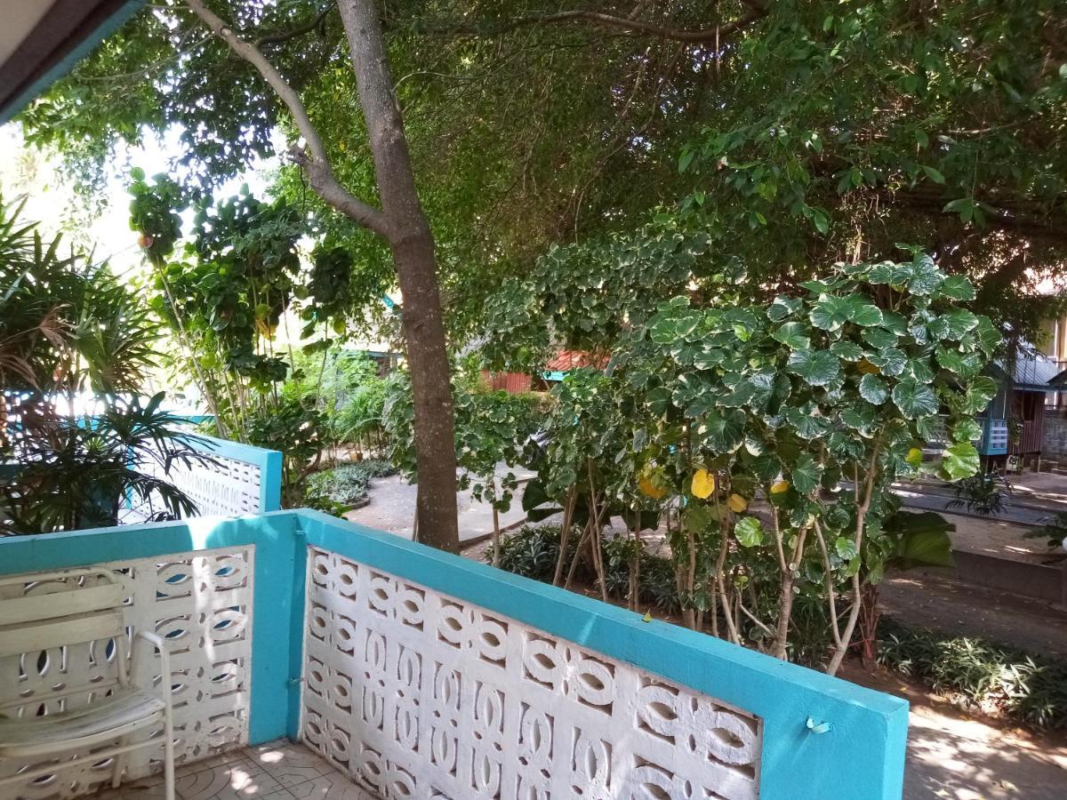 Blu' Beach Bungalows Ламаи-Бич Экстерьер фото